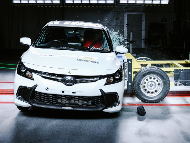 Toyota Starlet - crashtest Global NCAP