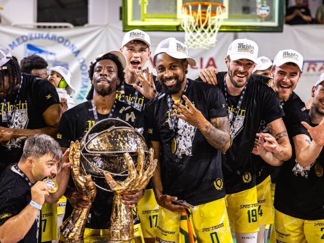 TIPOS SBL Patrioti trofej Levice