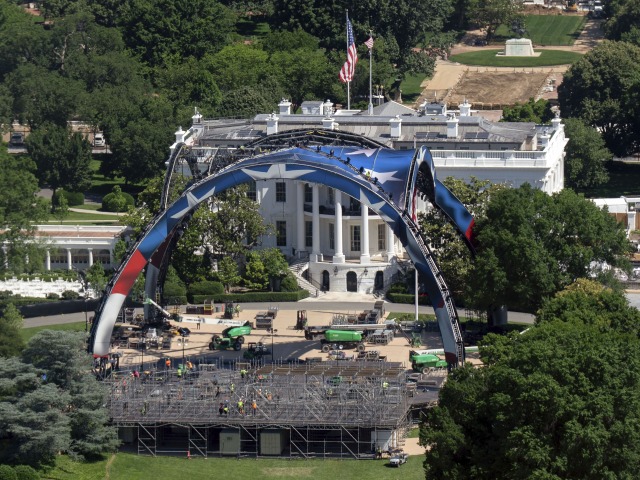 APTOPIX Trump White House 28878  1  1