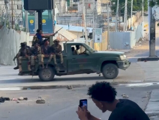 Mogadišo, Somálsko, militanti