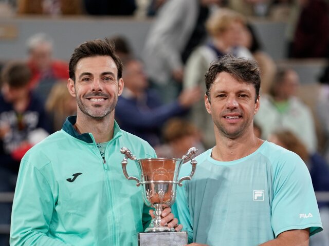 Zeballos tenis stvorhra