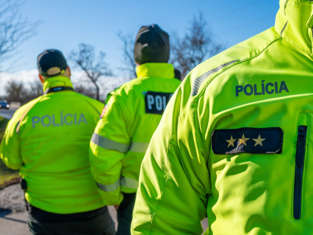 Drony  policia  policajt  zdroj Mesto Senec 2