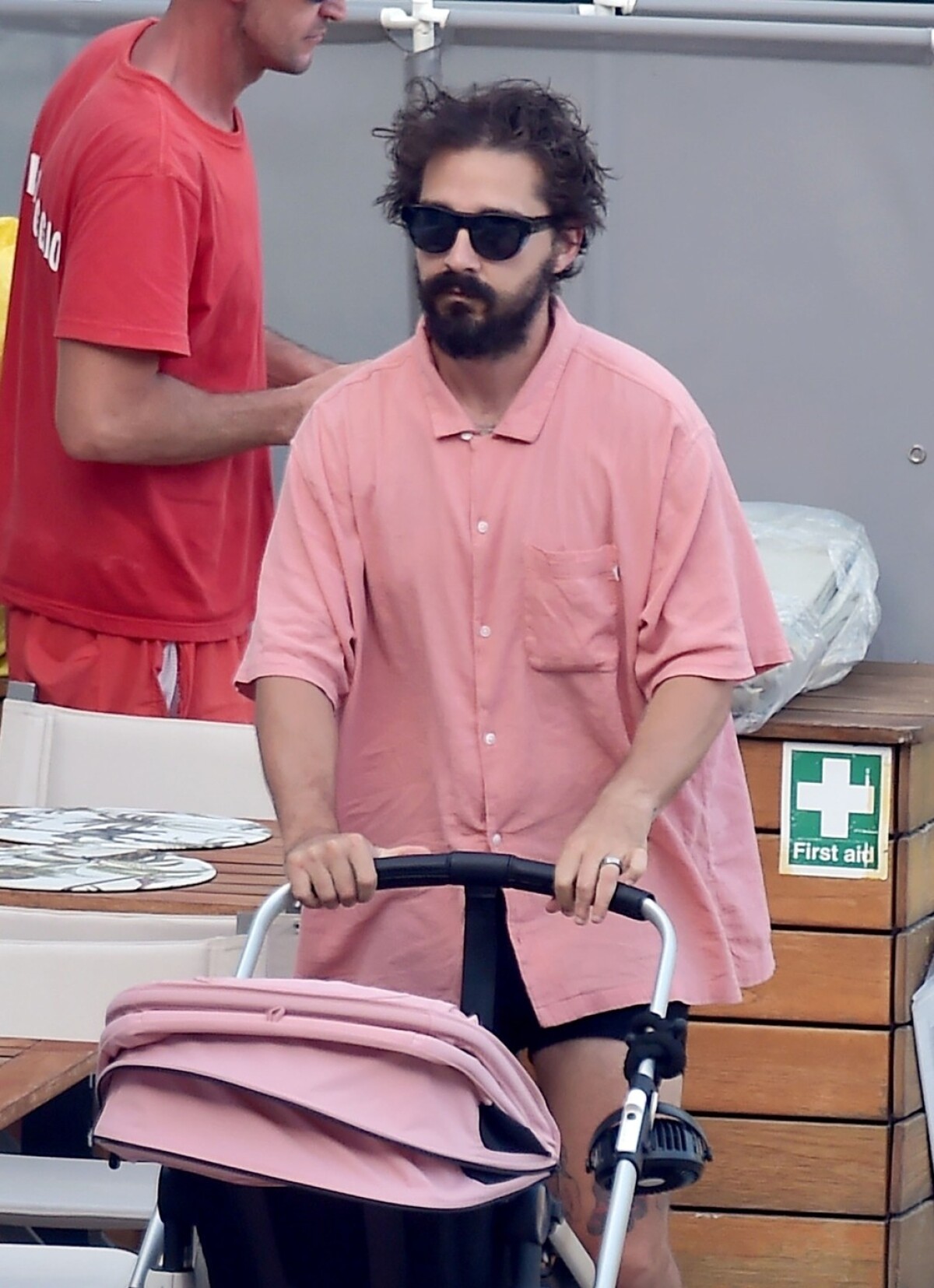 Shia LaBeouf na dovolenke v Taliansku v roku 2022