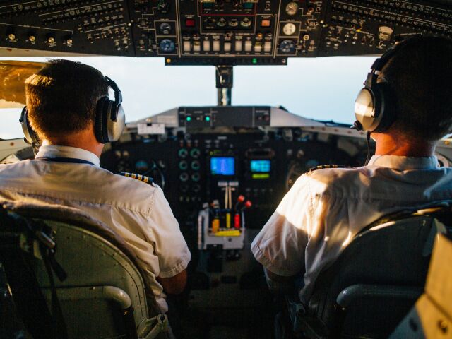 pilot, lietadlo, cestovanie