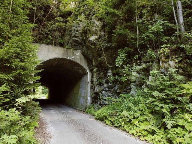 Kelemenov tunel, Lopej, Podbrezová, Predajnianske Čelno