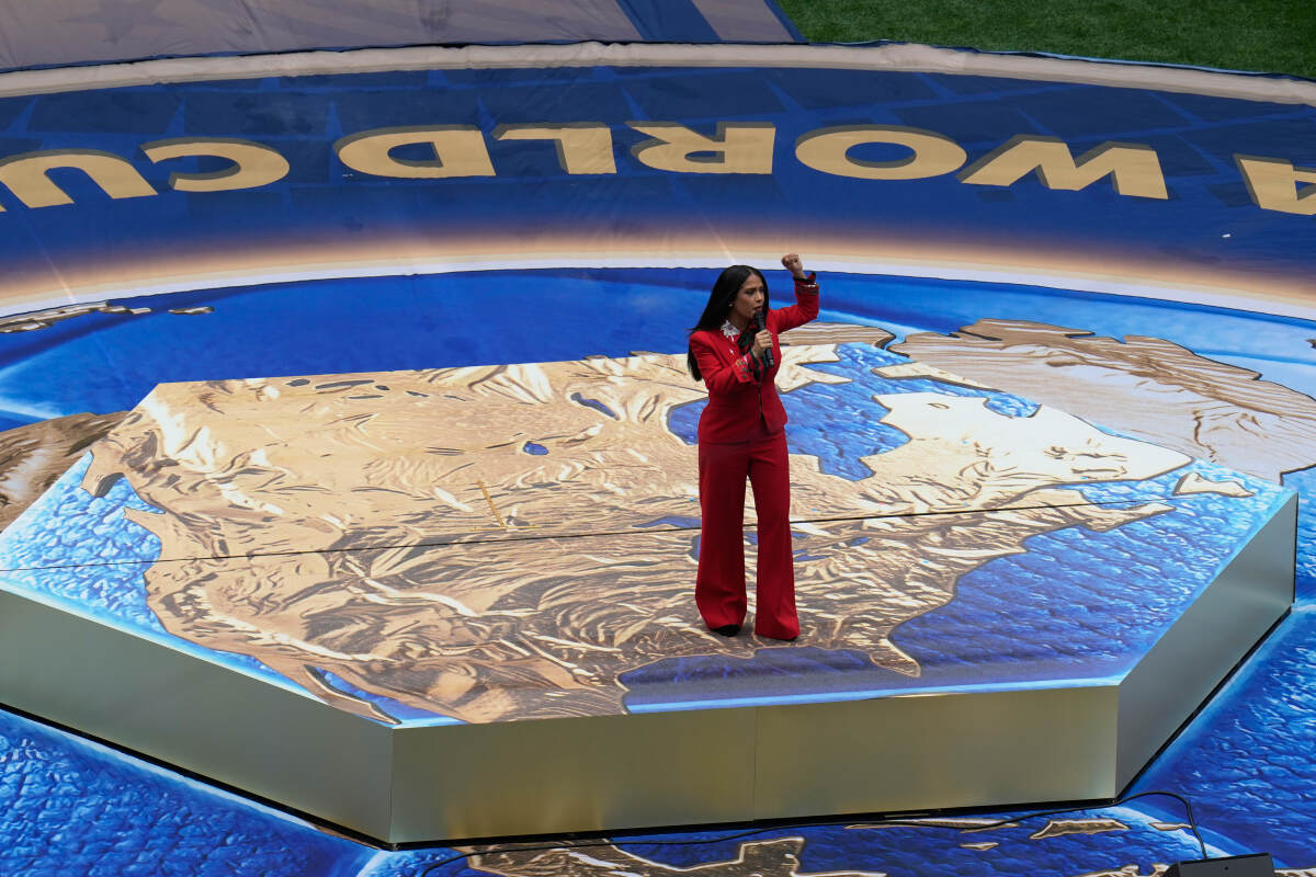 Herečka Salma Hayek bola tiež súčasťou otváracieho ceremoniálu. 
