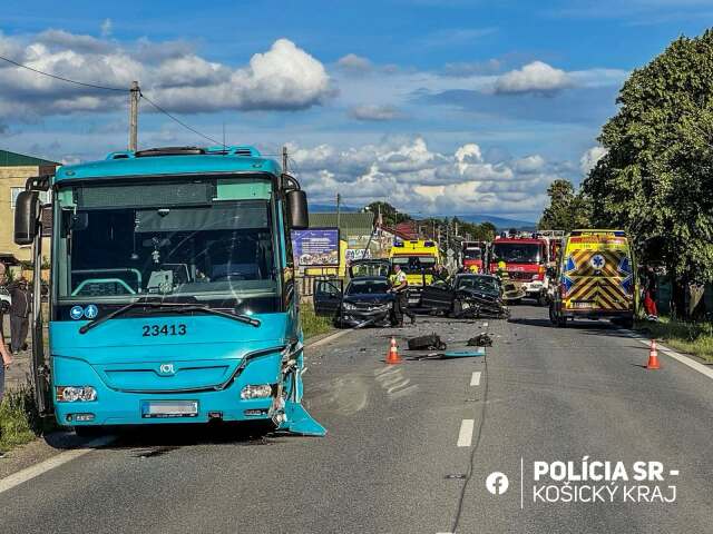 autobus nehoda