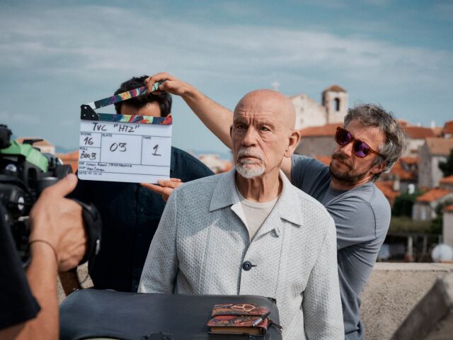 John Malkovich - na sete