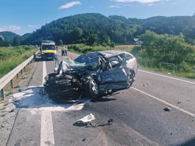 dopravná nehoda, vodič, zrážka, polícia, kamión, Podzámčok