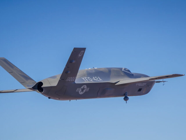 Dron YFQ-42A od spoločnosti General Atomics