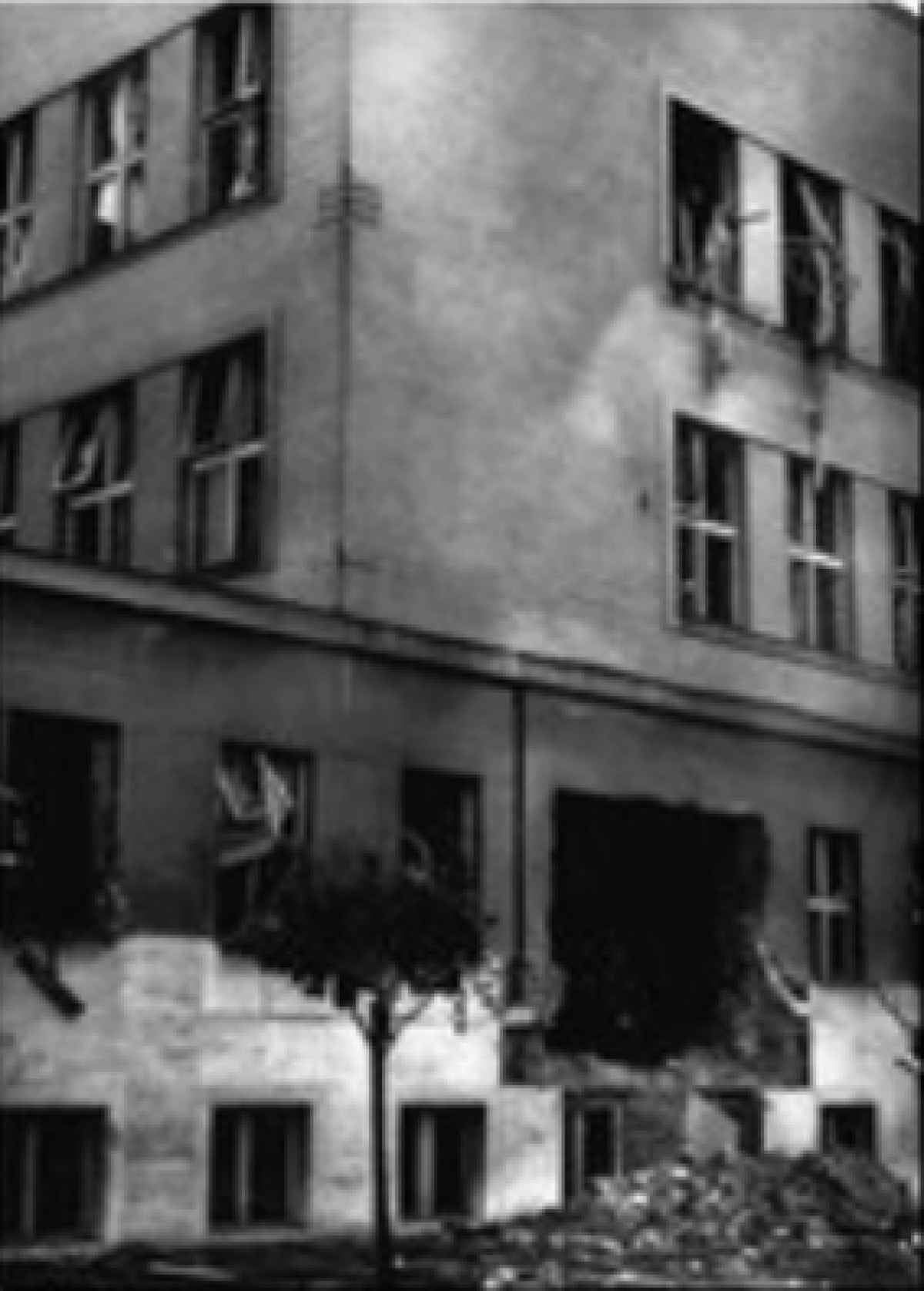 Bombardovanie Kosic - zniceny dom