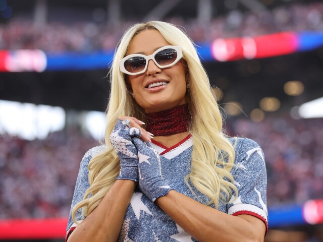 Paris Hilton prišla podporiť amerických futbalistov na zápas proti Turecku