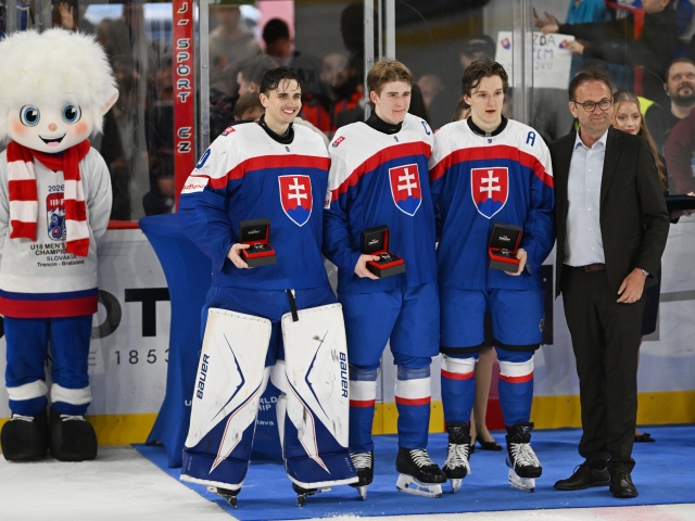 SR Trenčín IIHF MS18 hokej semifinále TNX Kazda