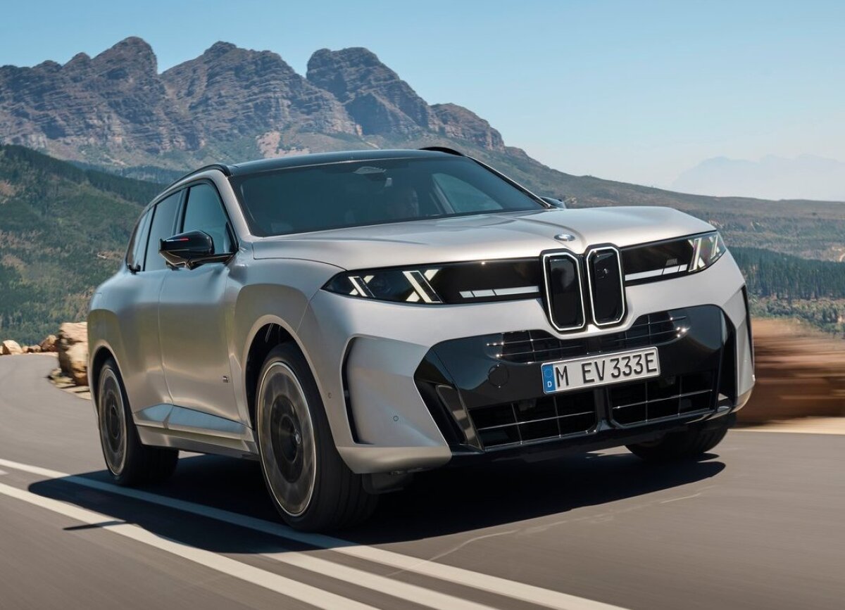 BMW-X5_M60e-2027-1280-3da214ef6775b3b93a9e9cb2c0555d250d