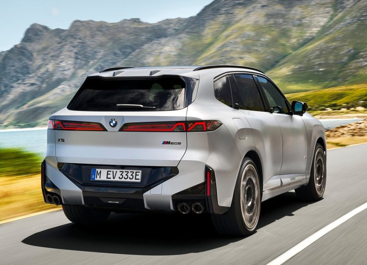 BMW-X5_M60e-2027-1280-365c7f76a4d77baff33ef2dda158a92b08