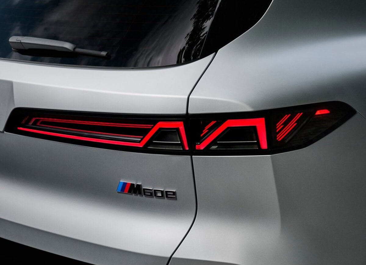 BMW-X5_M60e-2027-1280-47195ecf2ac846f4fa101c12d361c83866