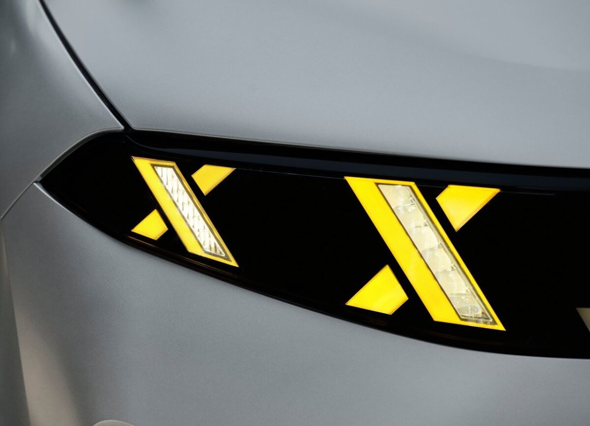 BMW-X5_M60e-2027-1280-ae2f096217d4d2a1138e99cfe36e36d5f5