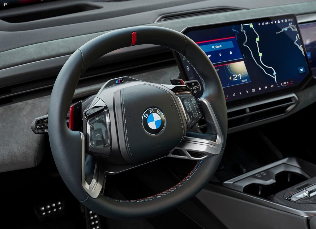BMW-X5_M60e-2027-1280-ded5fc0eb057b6b376557f016205a56fb4