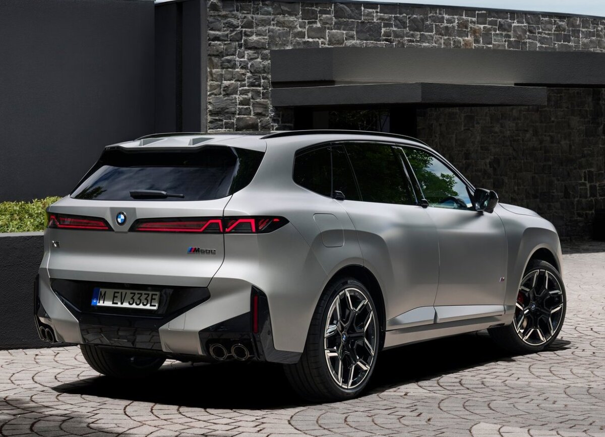 BMW-X5_M60e-2027-1280-ebf9d3f28fa98363615f5a7181cb6f8ada