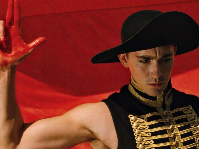 Film Pád (2006) indického režiséra Tarsema Singha.