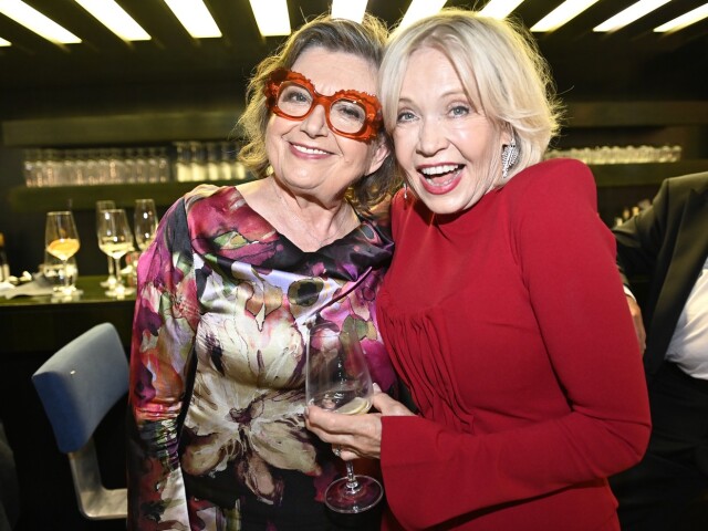 Zuzana Kronerová (vľavo) a Jana Švandová
