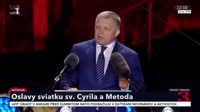 Robert Fico na Devíne na cyrilometodských oslavách