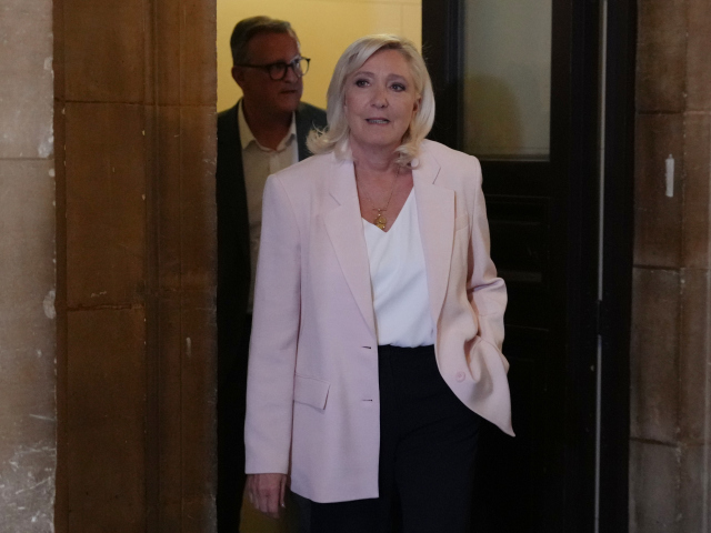Marine Le Penová je vinná, rozhodol odvolací súd. Unikla však tvrdšiemu trestu