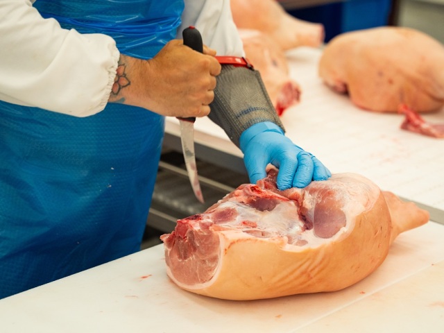 Mäsiarske remeslo si vyžaduje trpezlivosť aj skúsenosti