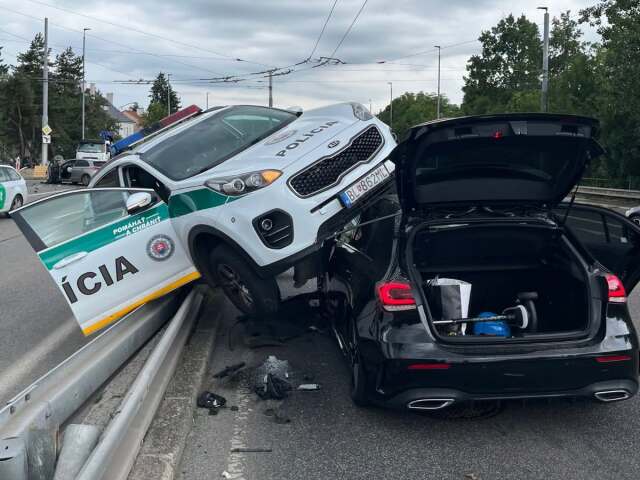 Policajné auto