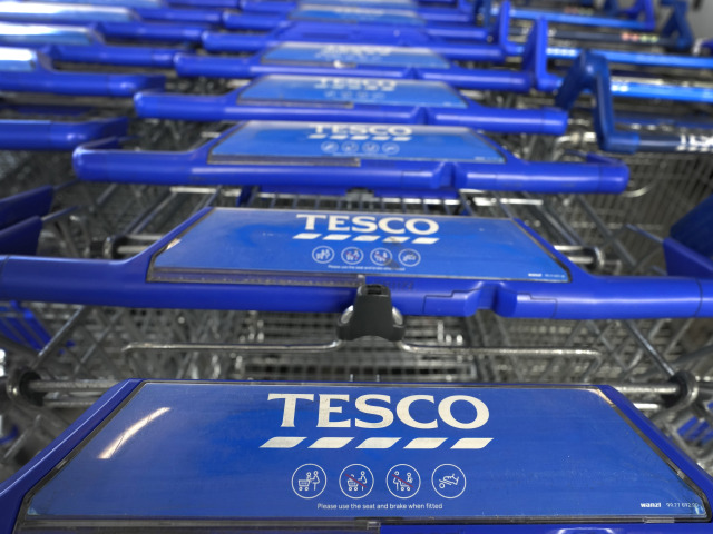 Tesco zvažuje predaj svojho biznisu na Slovensku. Zamestnáva približne 8-tisíc ľudí