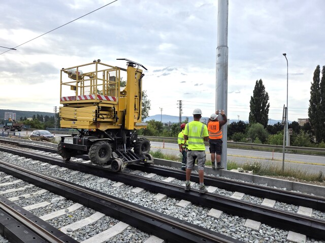 Modernizácia električkovej trate na košickom sídlisku Nad jazerom je pomaly vo finále.