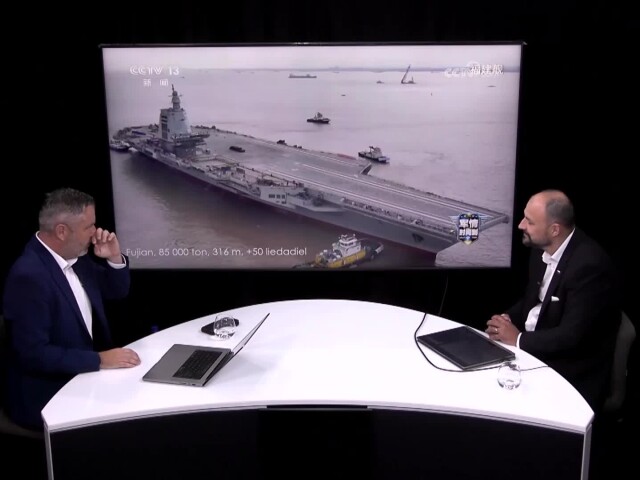 Defence News, Čína, Bednár