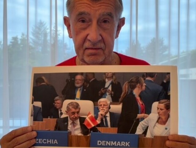 Babiš sa pustil do prezidenta, pridal sa aj Turek. Pavel poslal premiérovi jasný odkaz