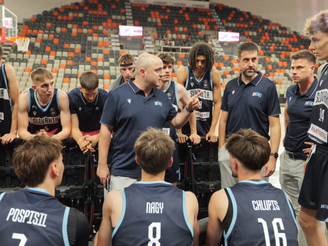 Tretí zápas, tretia prehra. Mladí slovenskí basketbalisti stratili šancu na postup
