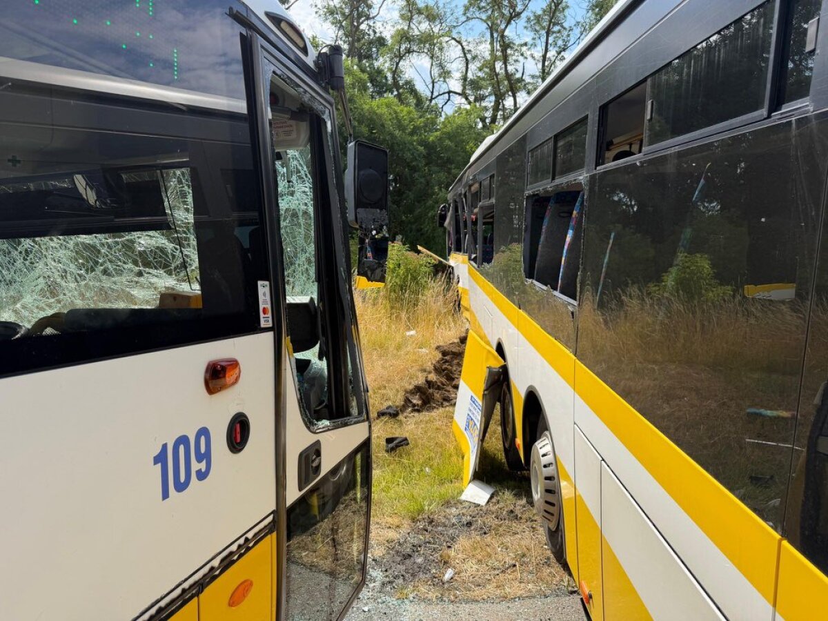 zražka autobusov znojmo