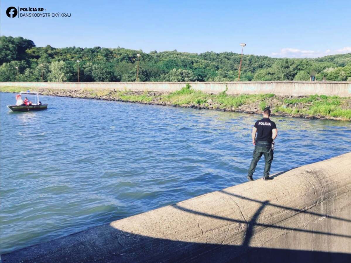 vodná nádrž Ľuboreč, potápači, polícia