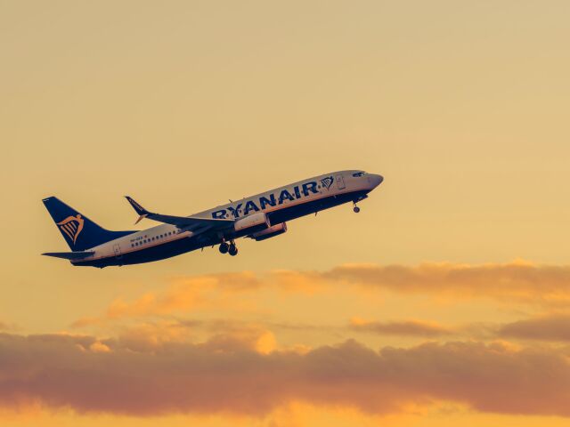 Ryanair, lietadlo, doprava, cestovanie, 