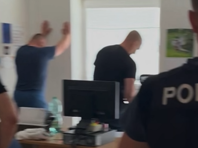 uis