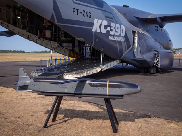 Embraer KC-390