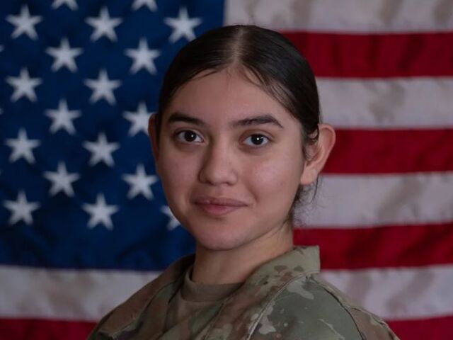 Isabella Gonzalesová, americký vojak, americká vojačka