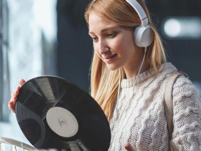 Pohodlie streamovania alebo čaro platní? Bezdrôtový reproduktor, hi‑fi či gramofón?
