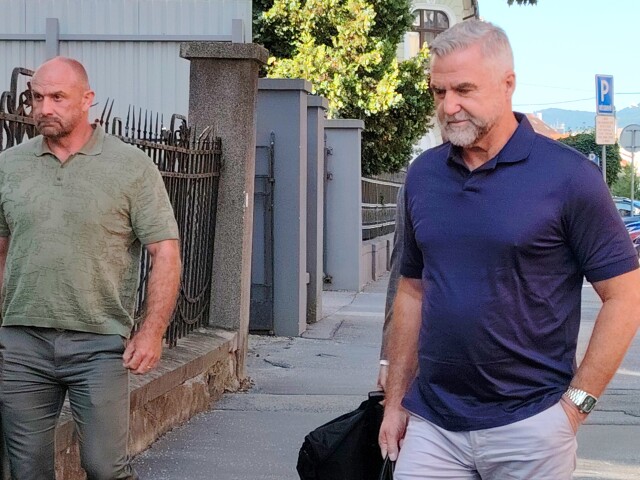 Kauza Očistec: Slobodníka premohli na súde emócie, Gašparovi pred senátom „vynadal“