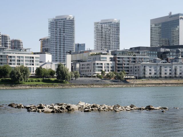 SR Bratislava Dunaj Sucho Hladina Nízka BAX