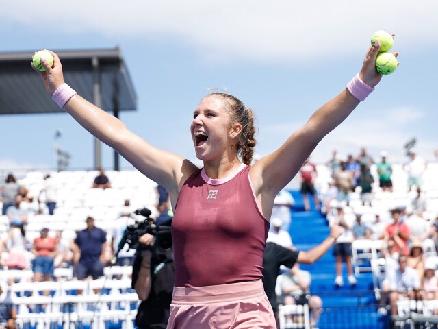 Najmladšia finalistka za sedem rokov. V Amerike šokuje ešte len 16-ročná Ruska