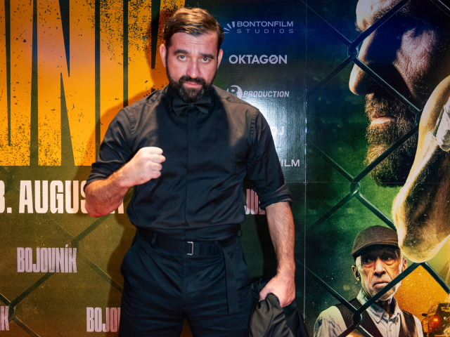 Milan Ondrík má dosť rečí o tom, že herci majú mlčať. Jeho najnovší odkaz politikom je poriadne ostrý
