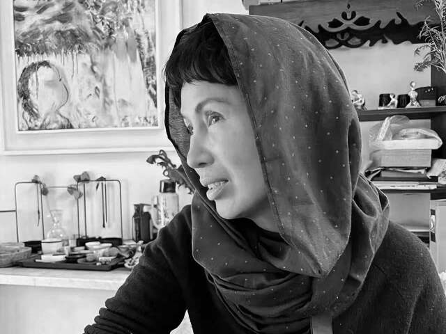 Fan Xueyi vo svojom ateliéri