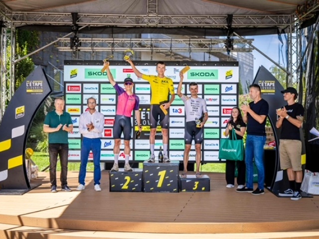 Na víkendovom L'Étape Slovakia by Tour de France takmer 1500 cyklistov: Samuel Kováč obhájil prvenstvo, Nikola Čorbová po extrémnom triatlone v Nórsku prvá aj na Kamzíku