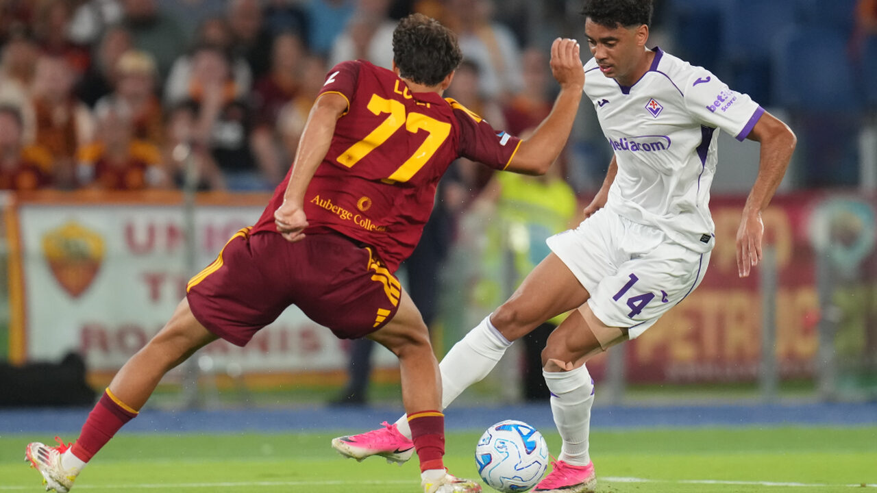 Chelsea uspela v päťgólovej prestrelke, hetrik Holanďana Malena v Ríme