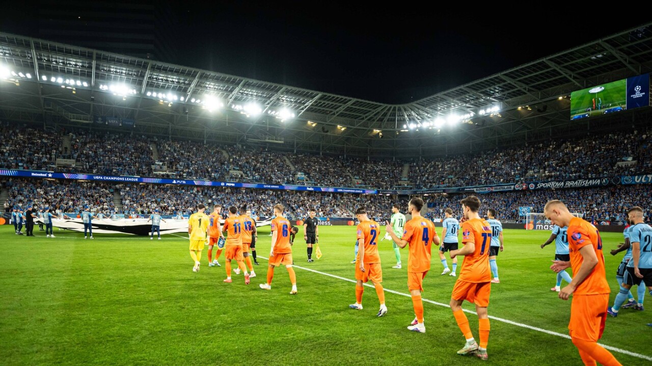Photo: Pravda Slovan Bratislava affronte Celje pour une place en Ligue des champions
