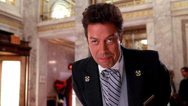 Tim Curry vo filme Sám doma 2